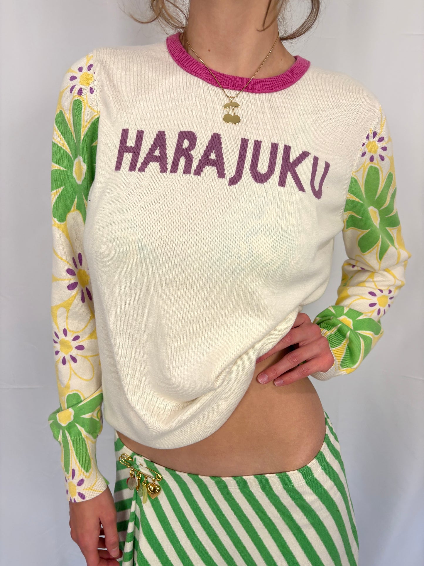 HARAJUKU GIRL SWEATER