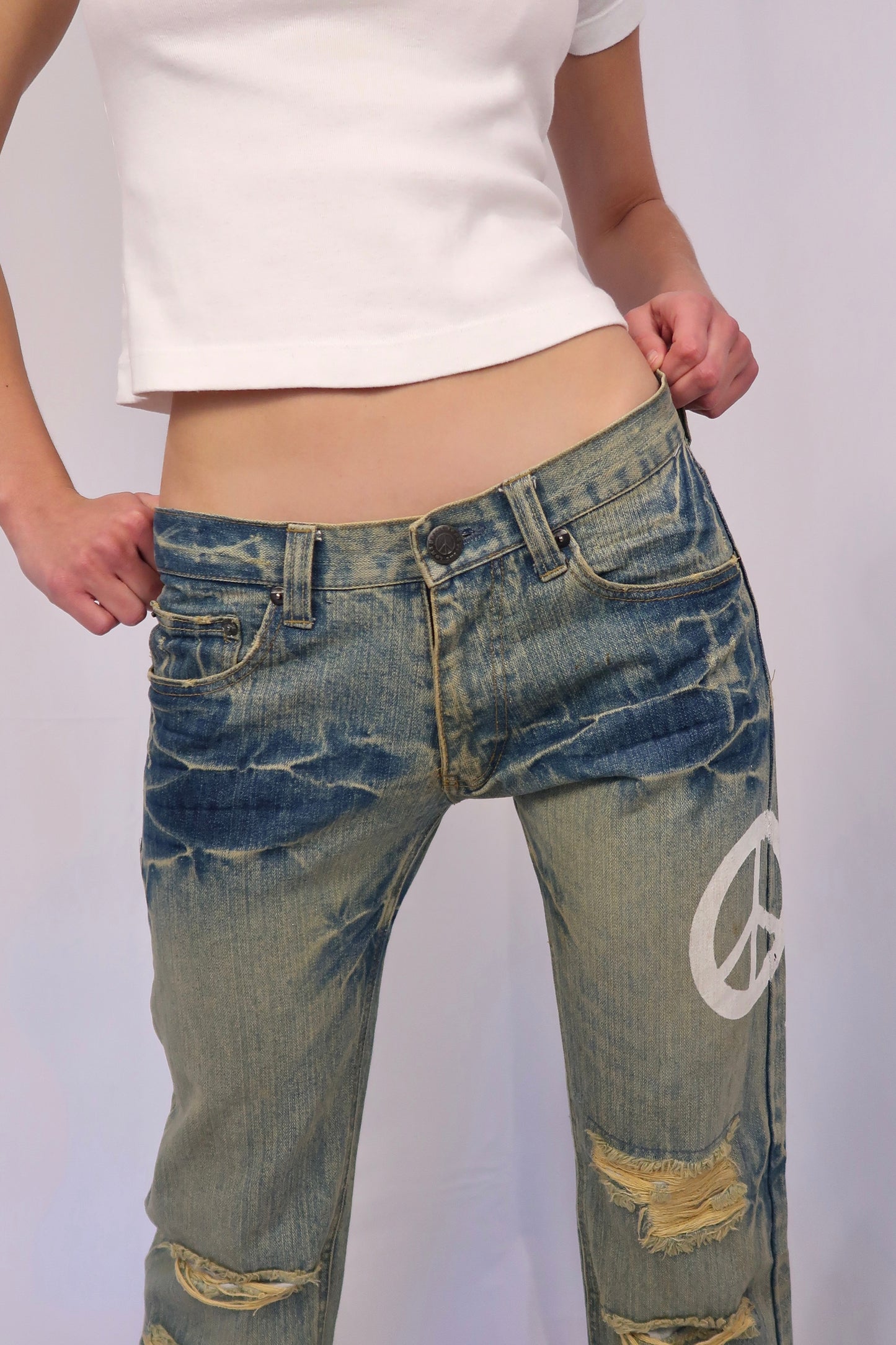 VINTAGE PEACE OUT JEANS