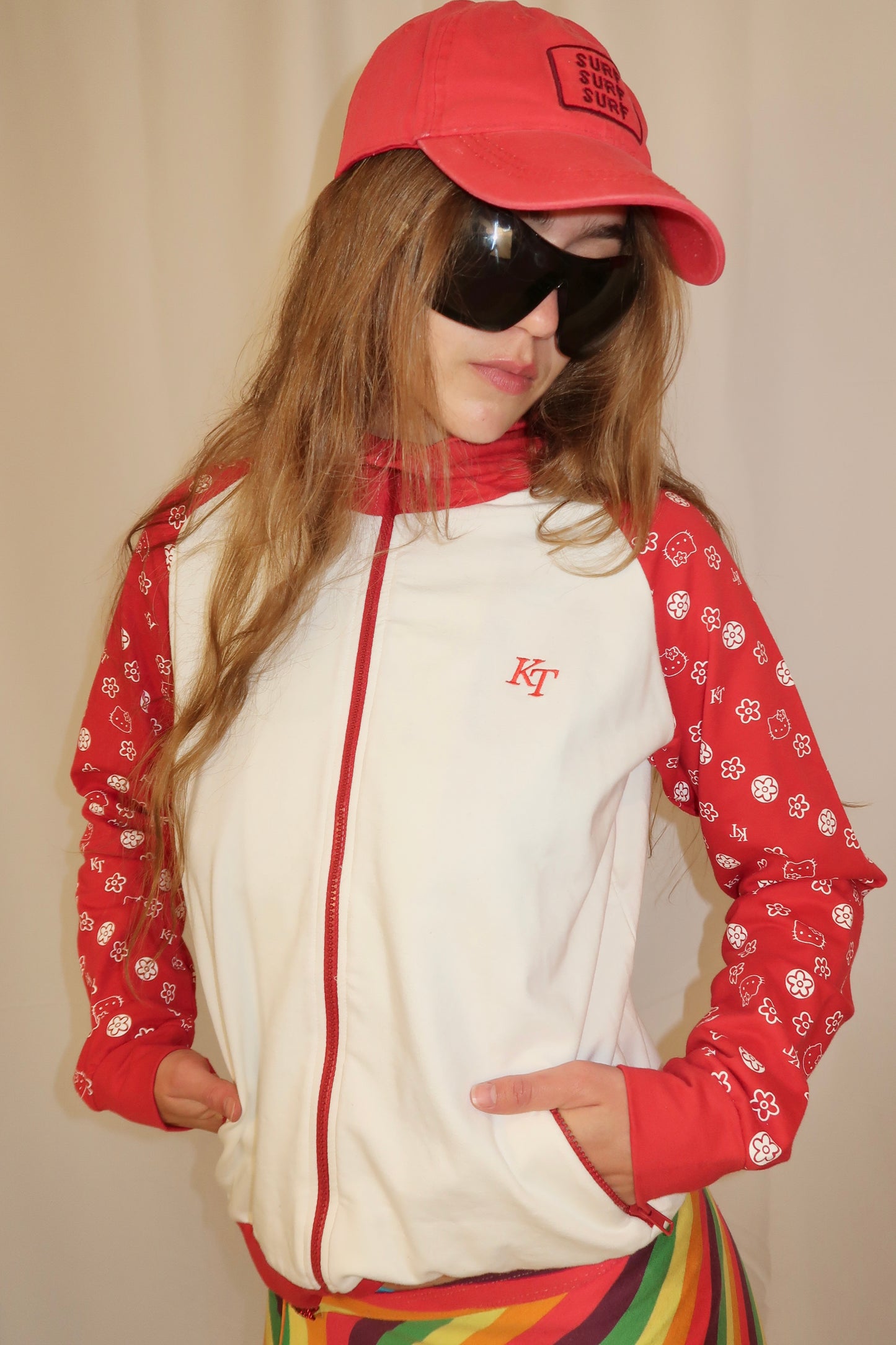 2001 HELLO KITTY ZIPPY
