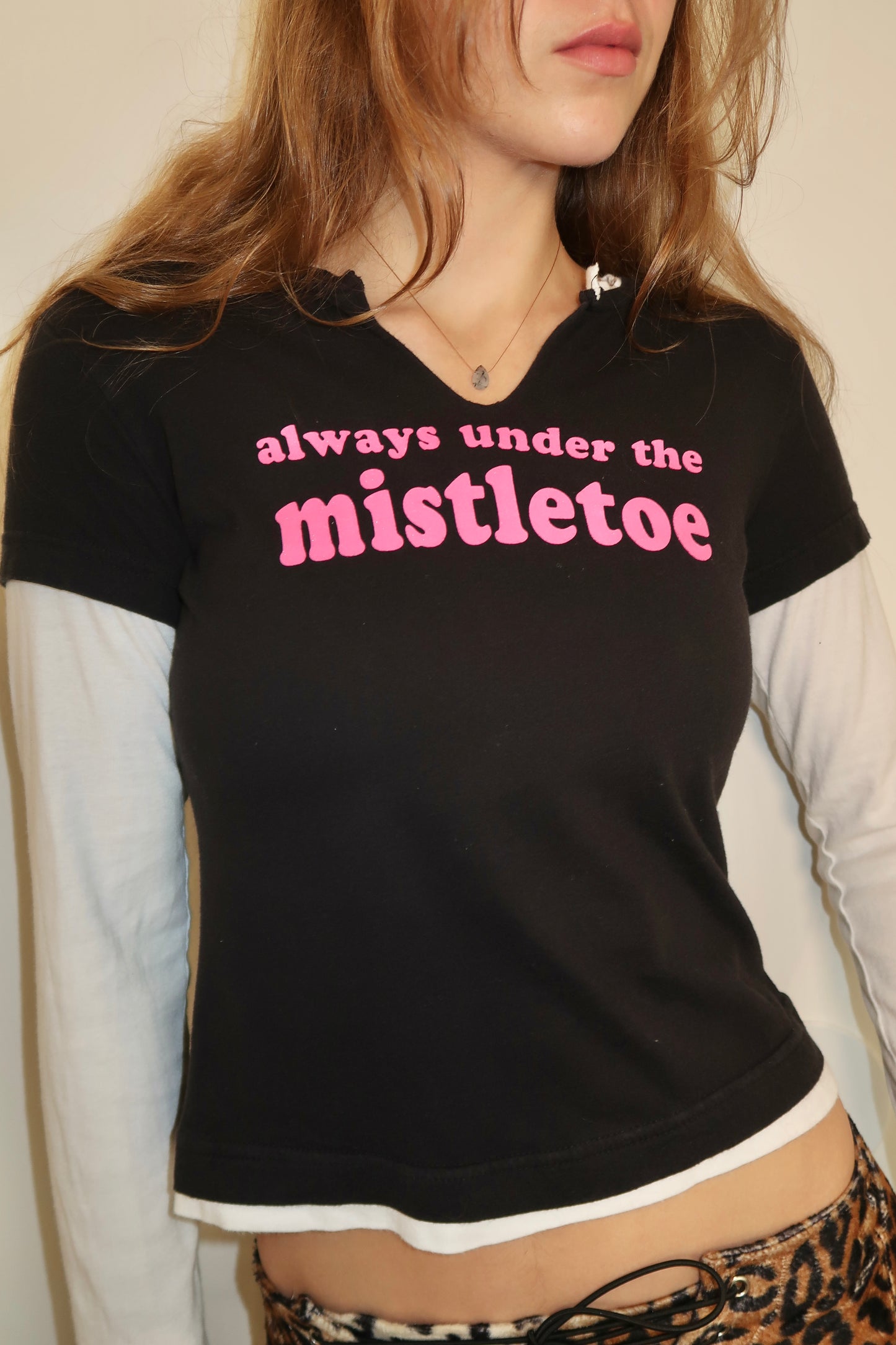 MISTLETOE LAYERED TOP