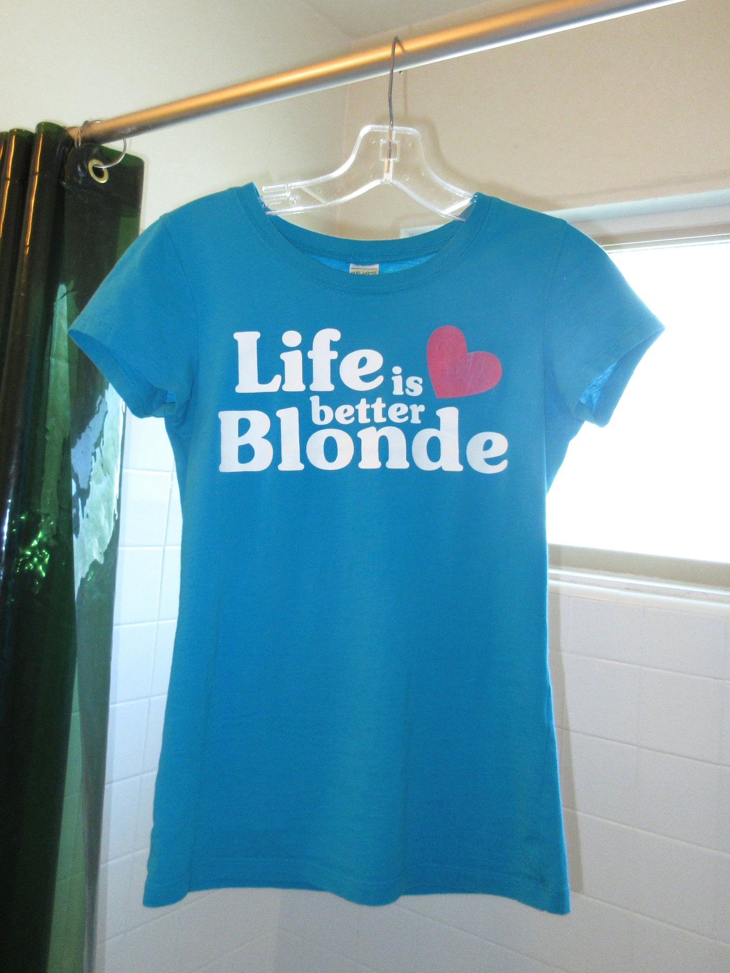 JESSICA SIMPSON BLONDE T-SHIRT