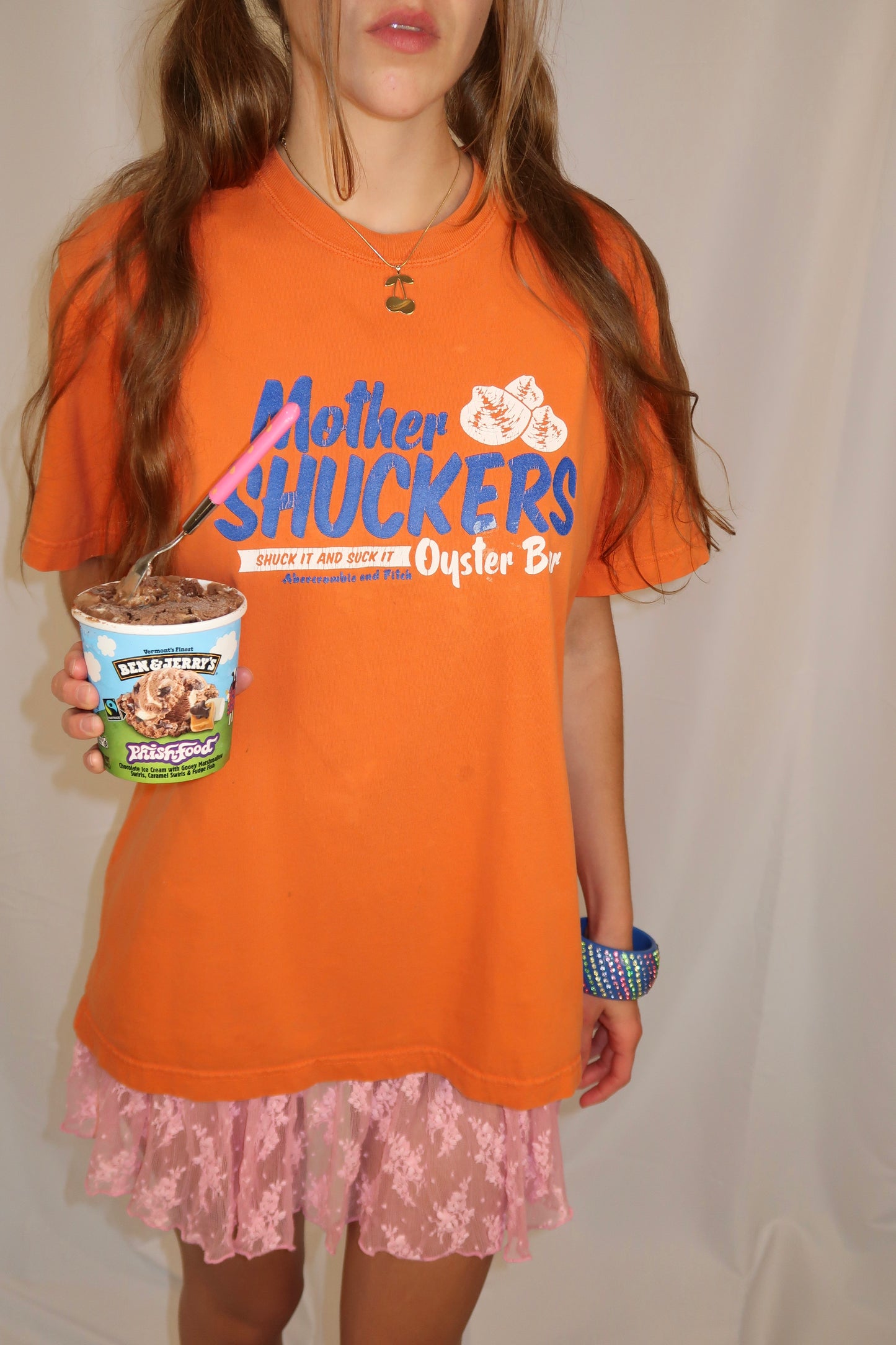 VINTAGE ABERCROMBIE MOTHER SHUCKERS T-SHIRT