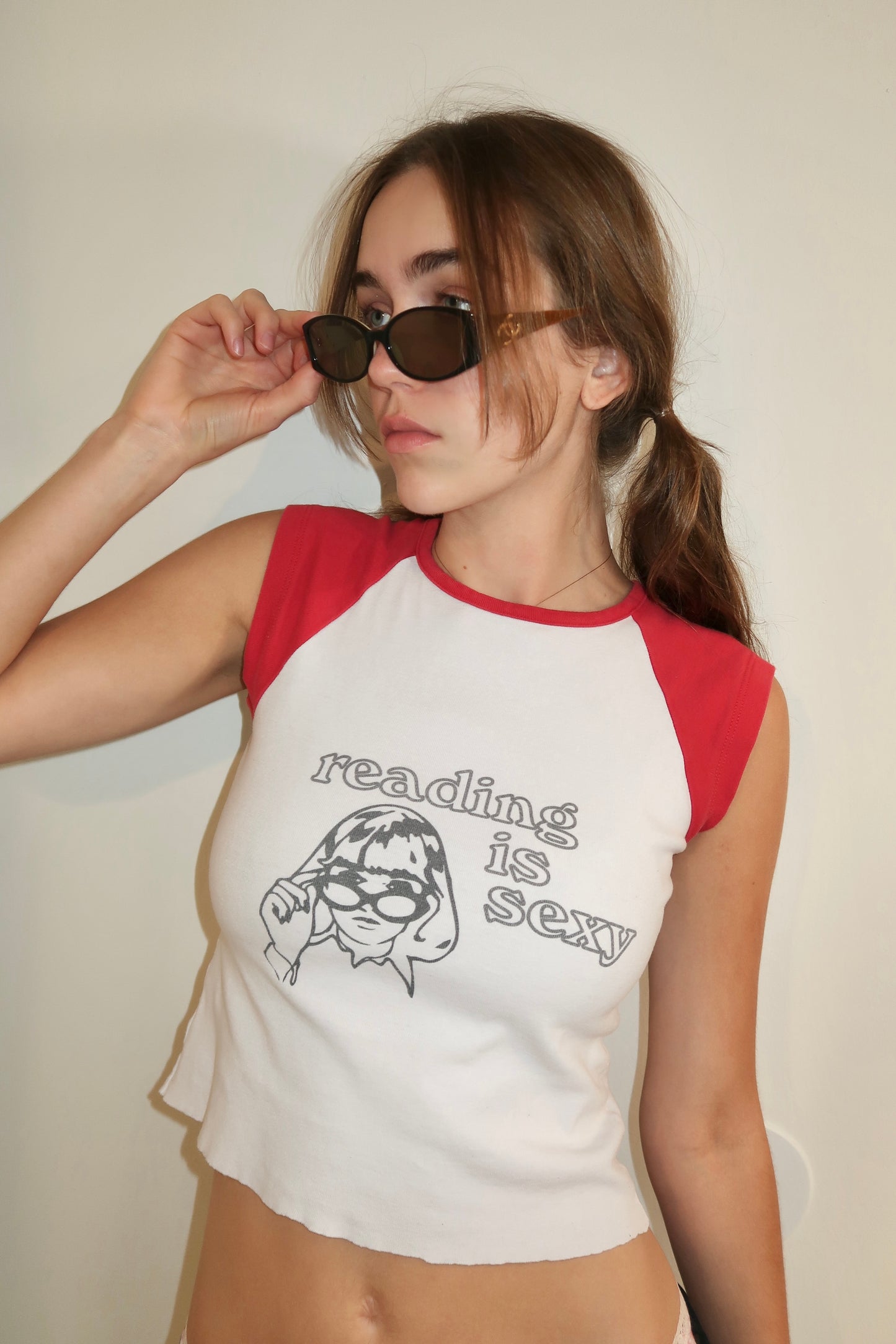 READING IS SEXY TOP