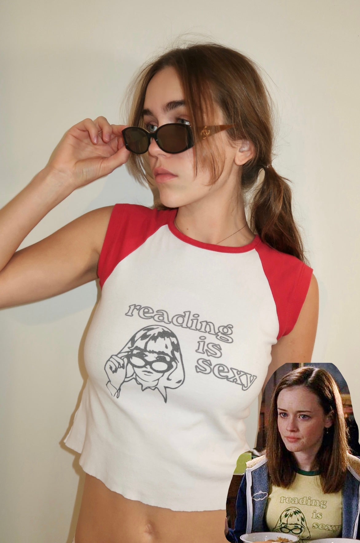 READING IS SEXY TOP