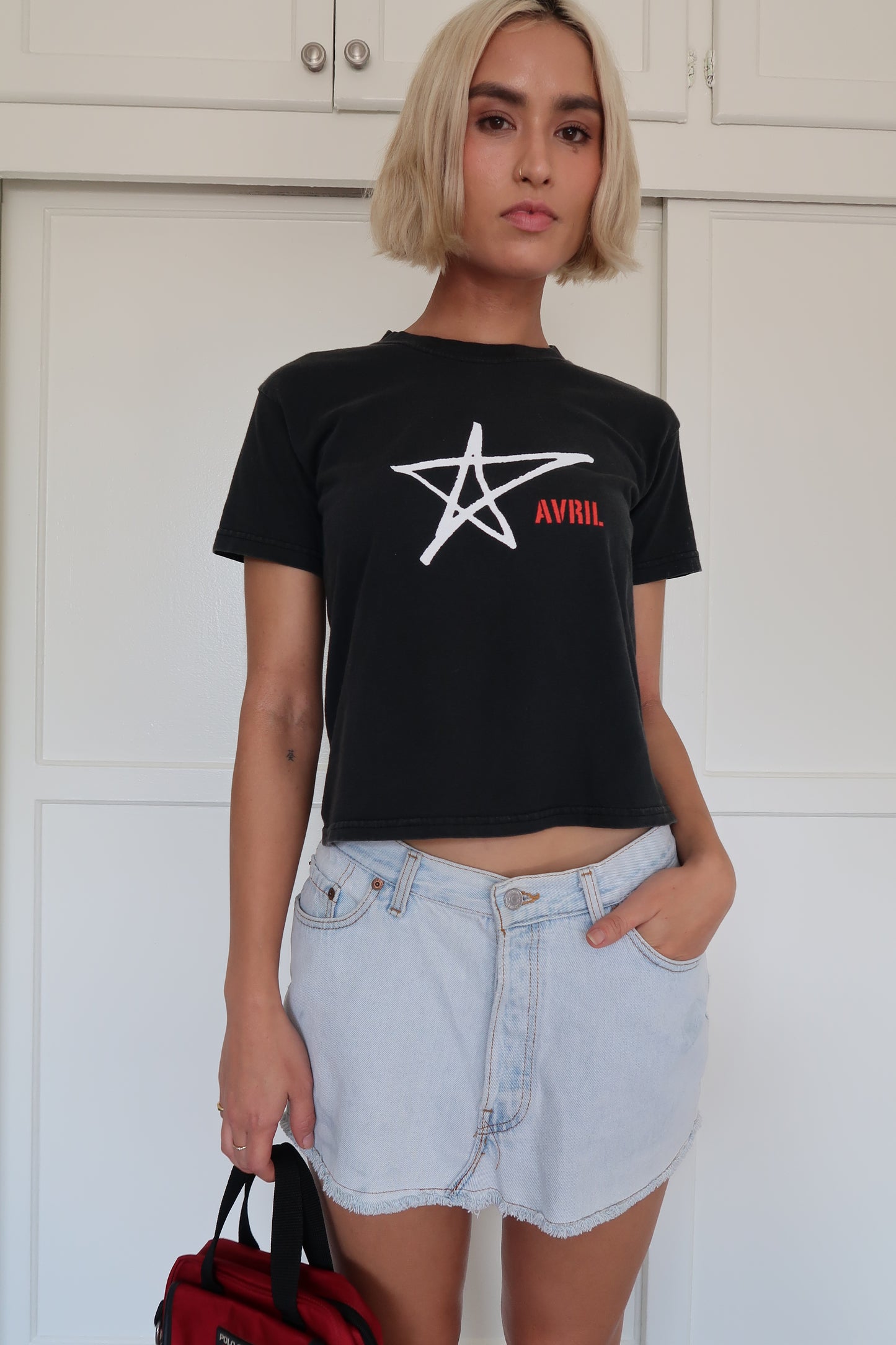 VINTAGE 2002 AVRIL LAVIGNE TEE