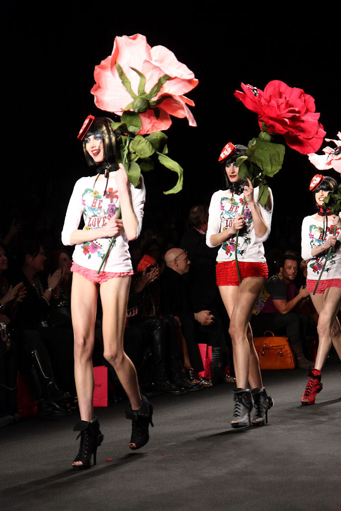 BETSEY JOHNSON 2011 RUNWAY T-SHIRT